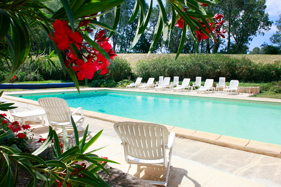 Locations de vacances Arles Fourques