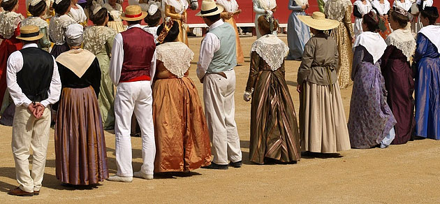 fête des costumes à Arles